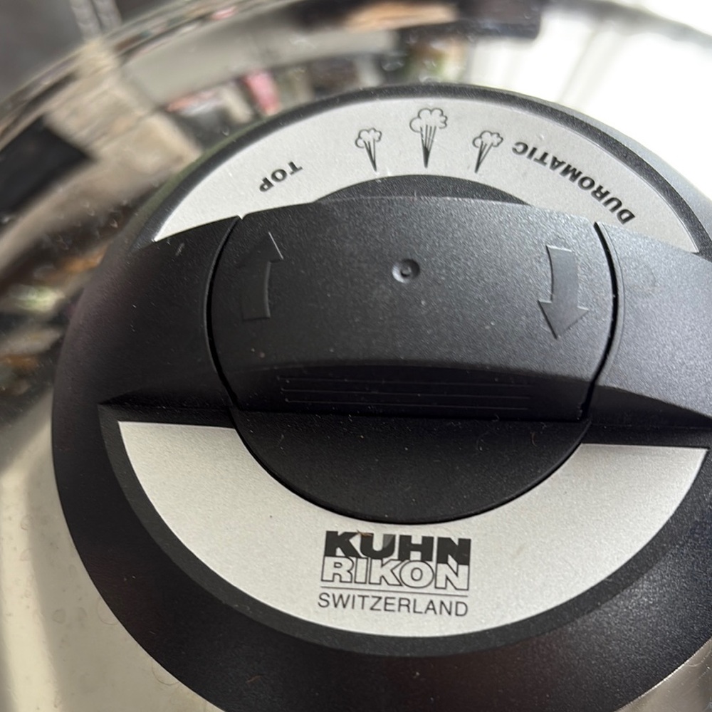 Kuhn Rikon Duromatic 5.0L Pressure Cooker - Picture 2 of 7